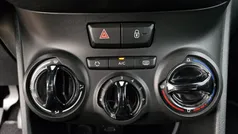 Gebruikt 2017 Peugeot 208 Hatchback | € 7.995 (Eerlijke prijs)