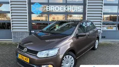 Bruin Gebruikt 2015 VW Polo Comfortline Hatchback | € 10.945 (Eerlijke prijs)