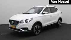 Wit Gebruikt 2020 MG ZS Luxury Sedan | € 15.495 (Eerlijke prijs)