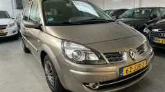 Beige Gebruikt 2009 Renault Scénic III MPV | € 1.650 (Goede deal)