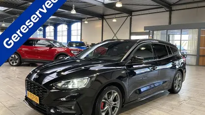 Zwart Occasion 2020 Ford Focus ST-Line X Stationwagen | € 17.450 (Eerlijke prijs)