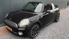 Zwartmidnightblack metallic Gebruikt 2010 Mini One Cabriolet Pepper Cabriolet | € 7.900 (Eerlijke prijs)