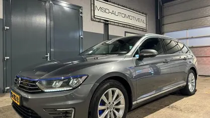 Occasion VW Passat Highline 156 PK (114 kW) 2016 Grijs, metallic lak Stationwagen