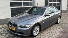 Grijs (metallic) Gebruikt 2009 BMW 325 Cabriolet Executive Cabriolet | € 9.450 (Eerlijke prijs)