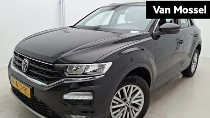 Occasion 2022 VW T-Roc Business SUV | € 19.900 (Goede deal)