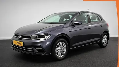 Grijs Gebruikt 2022 VW Polo Style Hatchback | € 19.890 (Eerlijke prijs)