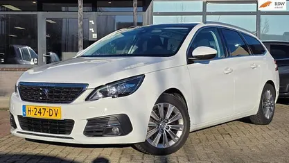 Occasion 2020 Peugeot 308 SW Premium Stationwagen | € 11.950 (Super prijs)