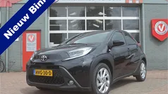 Gebruikt 2024 Toyota Aygo Play Hatchback | € 18.750 (Eerlijke prijs)