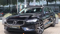 Zwart Gebruikt 2020 Volvo V60 Business Edition Stationwagen | € 27.700 (Eerlijke prijs)