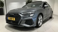 Grijs Gebruikt 2023 Audi A3 Sportback Ambiente Hatchback | € 32.900 (Super prijs)