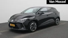 Zwart Gebruikt 2023 MG MG4 EV Luxury Hatchback | € 22.444 (Goede deal)