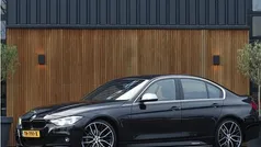 Zwart Gebruikt 2018 BMW 330 M Sport Sedan | € 25.995 (Goede deal)