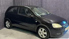 Zwart Gebruikt 2004 Opel Corsa Hatchback | € 1.495 (Eerlijke prijs)