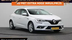 Wit Gebruikt 2016 Renault Mégane III Life Hatchback | € 9.940 (Super prijs)