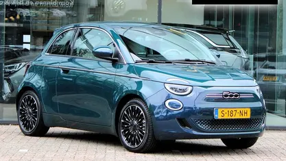 Groen Gebruikt 2023 Fiat 500e La Prima Hatchback | € 19.937 (Super prijs)