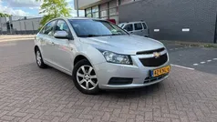 Grijs Gebruikt 2010 Chevrolet Cruze LS Sedan | € 2.550 (Goede deal)