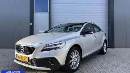 Occasion 2016 Volvo V40 Momentum Hatchback | € 13.950 (Eerlijke prijs)