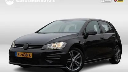 Occasion 2017 VW Golf VII Highline Hatchback | € 16.950 (Eerlijke prijs)