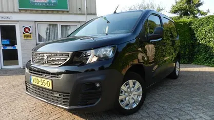Occasion 2021 Peugeot Partner Premium MPV | € 13.950 (Eerlijke prijs)