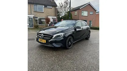 Zwart (metallic) Occasion 2013 Mercedes A180 AMG Hatchback | € 6.999 (Eerlijke prijs)