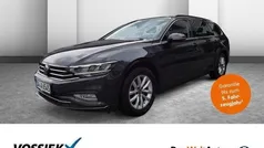 Grijs Gebruikt 2022 VW Passat Business Stationwagen | € 30.447 (Eerlijke prijs)