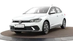 Grijs Gebruikt 2023 VW Polo Business Hatchback | € 19.880 (Eerlijke prijs)