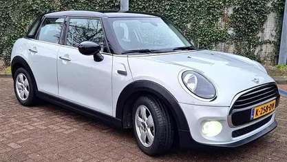 Occasion Mini Cooper Business 136 PK (100 kW) 2021 Hatchback