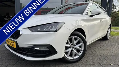 Wit Occasion 2020 Seat Leon Style Stationwagen | € 18.500 (Eerlijke prijs)