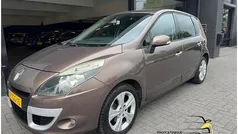 Gebruikt 2009 Renault Scénic III Dynamique MPV | € 3.199 (Goede deal)