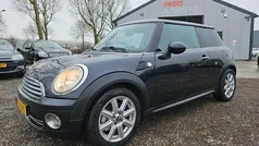 Zwart Gebruikt 2007 Mini ONE Hatchback | € 2.750 (Eerlijke prijs)