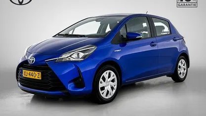 Blauw Occasion 2019 Toyota Yaris Hybrid Active Hatchback | € 16.445 (Eerlijke prijs)
