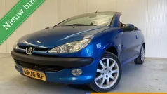 Blauw Gebruikt 2002 Peugeot 206 CC Cabriolet | € 1.250 (Eerlijke prijs)