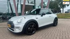 Wit Gebruikt 2014 Mini Cooper Hatchback | € 12.750 (Eerlijke prijs)
