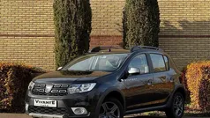 Zwart Gebruikt 2018 Dacia Sandero Stepway Hatchback | € 9.995 (Eerlijke prijs)