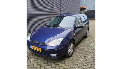 Blauw Gebruikt 2002 Ford Focus Stationwagen | € 999 (Eerlijke prijs)