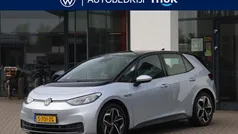 Grijs Gebruikt 2023 VW ID.3 Pro Hatchback | € 25.950 (Eerlijke prijs)