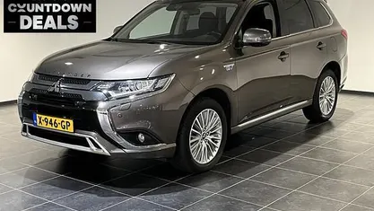 Gebruikt 2020 Mitsubishi Outlander SUV | € 22.745 (Eerlijke prijs)