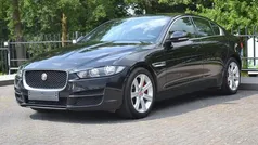 Zwart, metallic lak Gebruikt 2015 Jaguar XE Business Edition Sedan | € 17.900 (Super prijs)