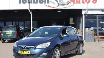 Occasion Opel Astra Edition 101 PK (74 kW) 2012 Hatchback