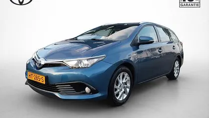 Gebruikt 2015 Toyota Auris Touring Sports Stationwagen | € 14.950 (Eerlijke prijs)