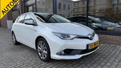 Wit Gebruikt 2016 Toyota Auris Hybrid Hatchback | € 15.950 (Eerlijke prijs)