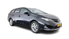 Black pearl (zwart metallic) Gebruikt 2014 Toyota Auris Touring Sports Comfort Stationwagen | € 7.945 (Eerlijke prijs)