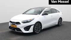 Wit Gebruikt 2023 Kia ProCeed Hatchback | € 24.900 (Super prijs)