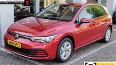Rood Gebruikt 2024 VW Golf VIII Life Hatchback | € 26.895 (Goede deal)