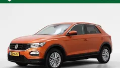Gebruikt 2018 VW T-Roc Style SUV | € 19.450 (Eerlijke prijs)