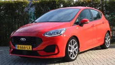 Rood Gebruikt 2022 Ford Fiesta ST-Line Hatchback | € 17.895 (Eerlijke prijs)