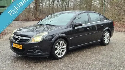 Occasion Opel Vectra GTS 140 PK (102 kW) 2008 Zwart Hatchback