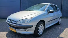 Grijs Gebruikt 2004 Peugeot 206 Hatchback | € 1.199 (Eerlijke prijs)