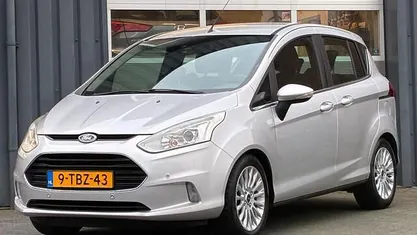 Grijs Gebruikt 2014 Ford B-MAX Titanium MPV | € 3.499 (Eerlijke prijs)