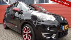 Zwart Gebruikt 2011 Citroën C3 Picasso SELECTION MPV | € 3.950 (Eerlijke prijs)